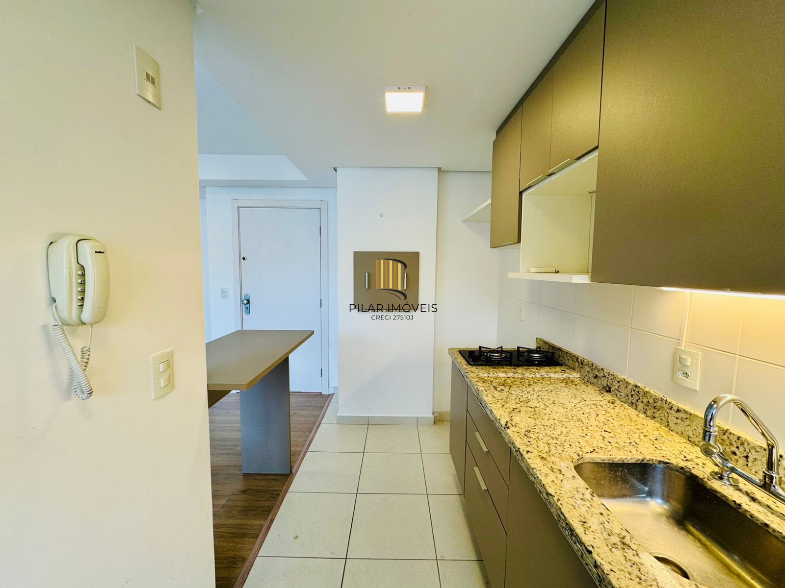 Apartamento 3 dormitórios com 1 suíte no bairro Petrópolis em Porto Alegre.