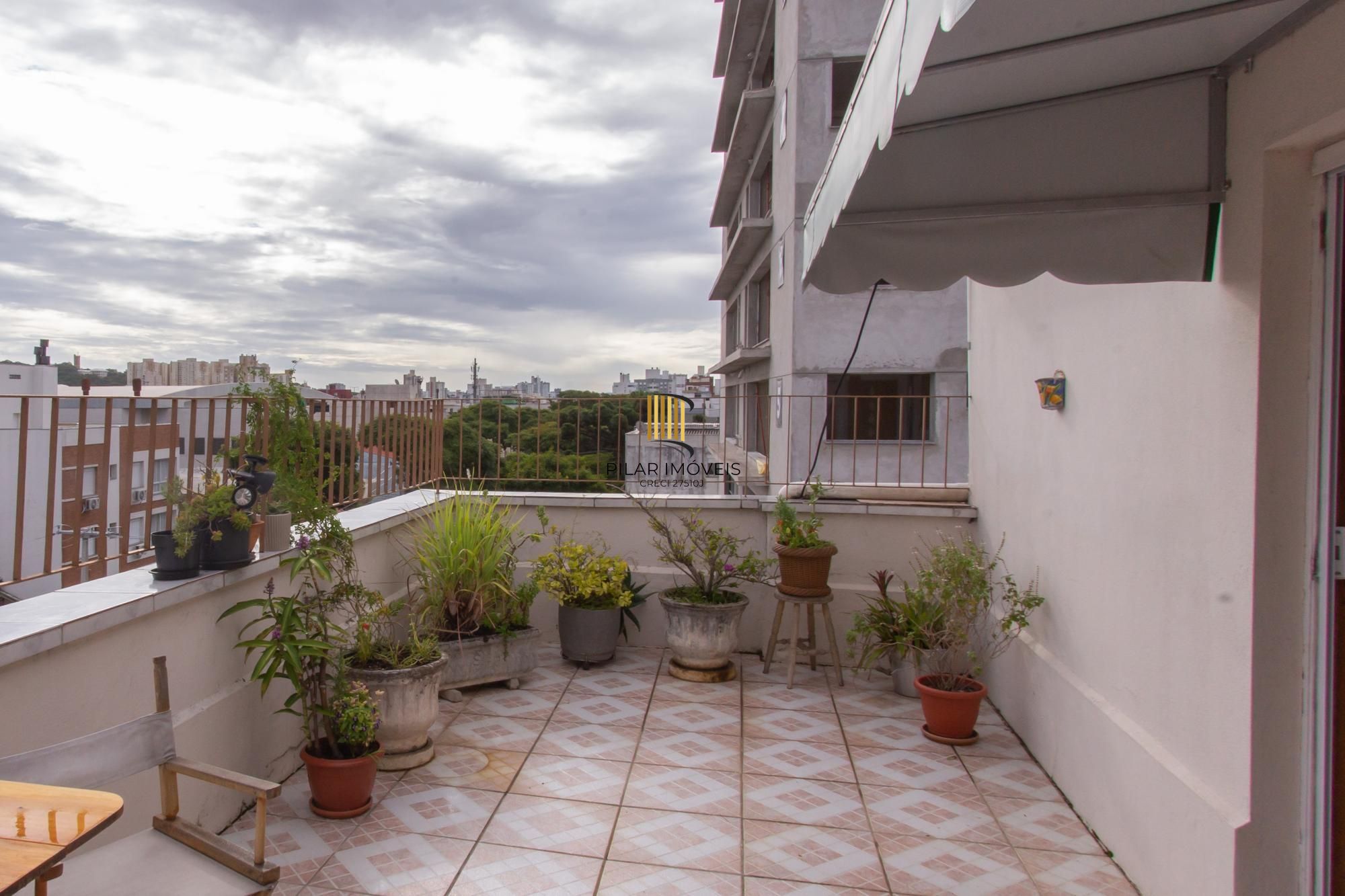 Cobertura ao lado do Bourbon Shopping