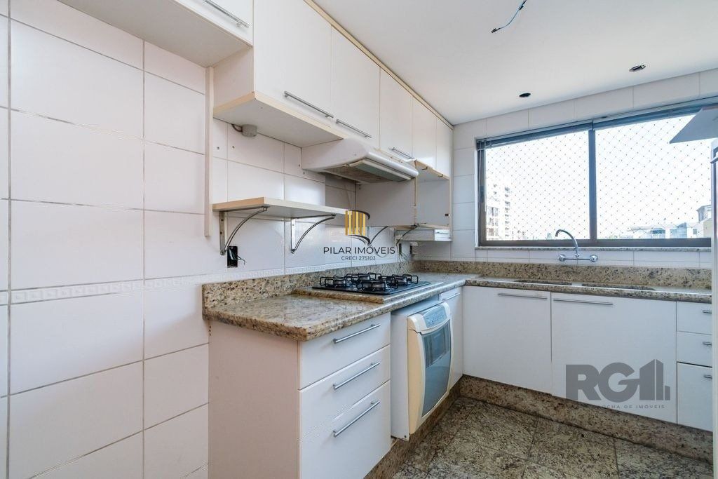 Duplex 3 dormitórios no bairro Mont Serrat