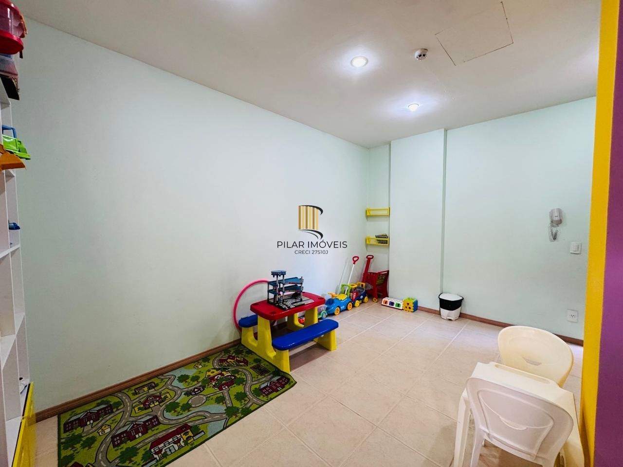 Apartamento 3 dormitórios, 3 banheiros e 2 vagas no Petrópolis