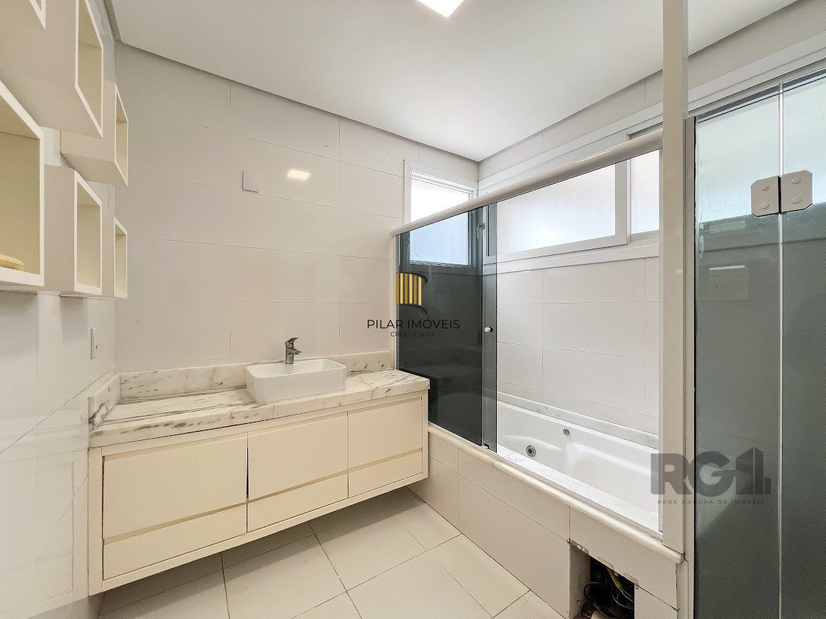 Casa Condominio 3 Dormitório(s) Bairro Querência