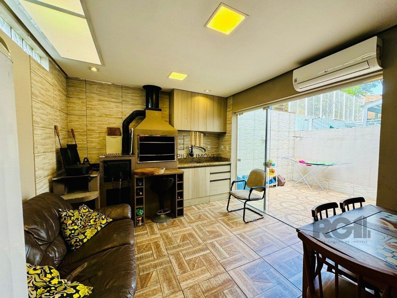 Casa de Condomínio 3 dormitórios no bairro Passo das Pedras