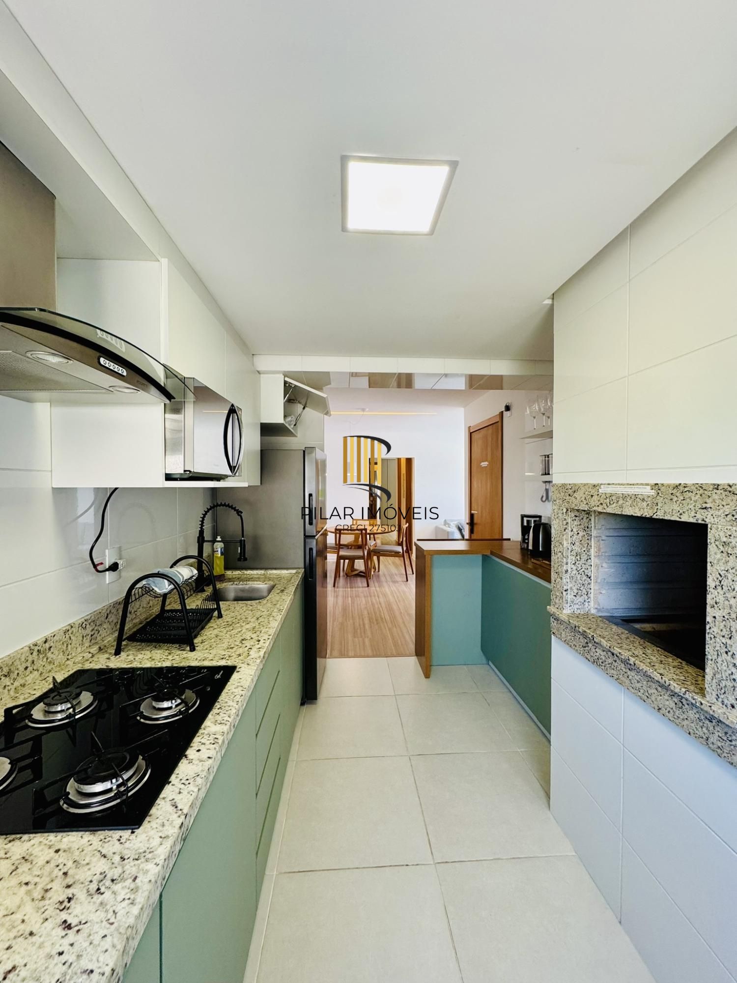 Pronto para Morar! 2 Dormitórios Mobiliado, 2 vagas de garagem