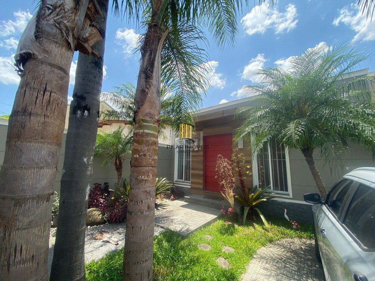 Casa 3 dormitórios no bairro Passo da Areia
