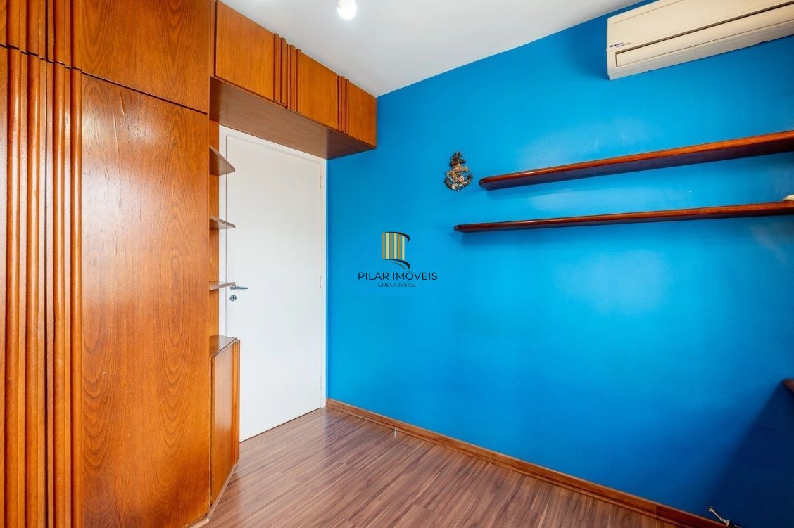 Apartamento com 2 Dormitórios, Churrasqueira, Elevador e Vaga no Petrópolis