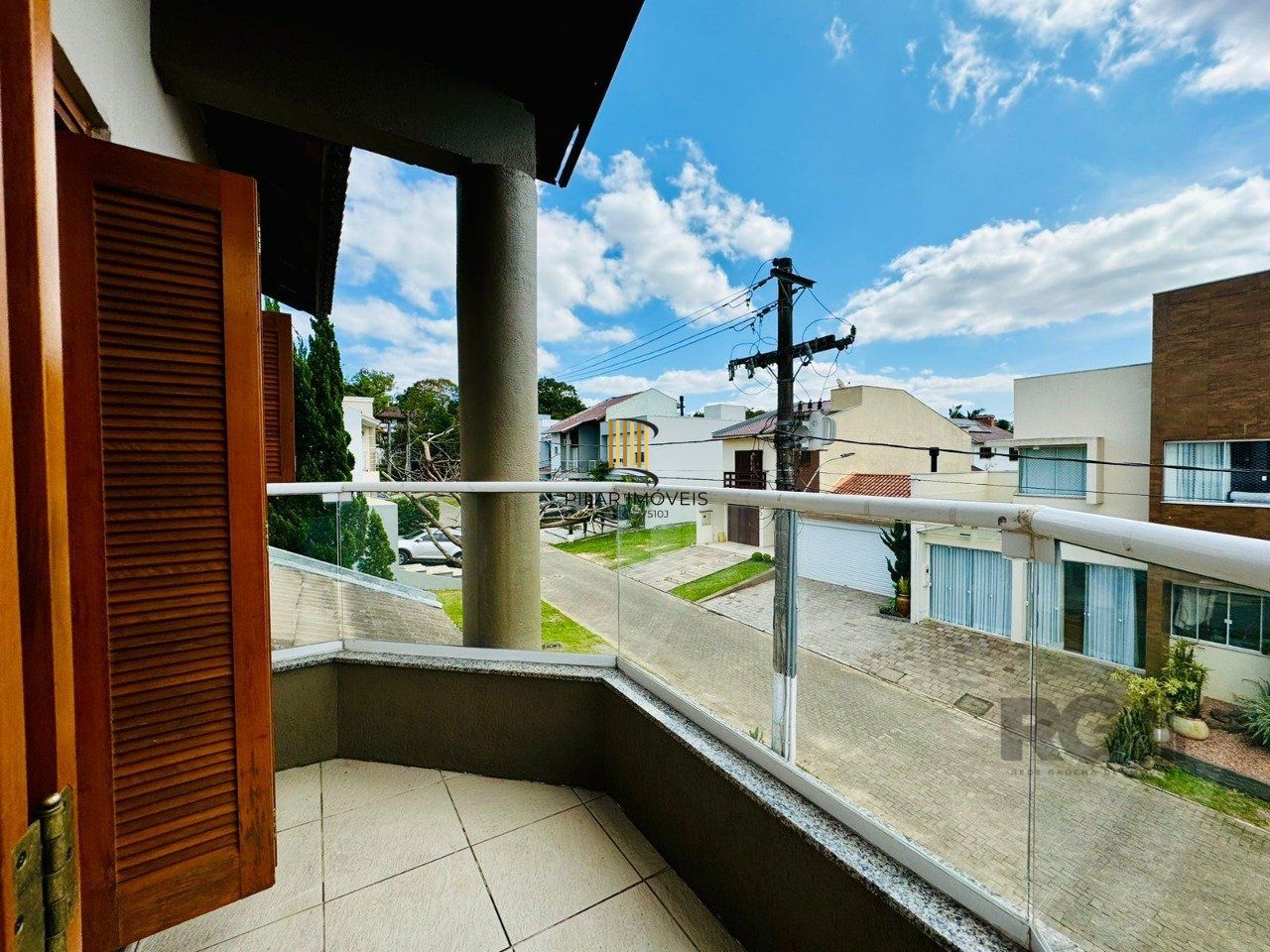 Casa de Condomínio 3 dormitórios no bairro Passo das Pedras