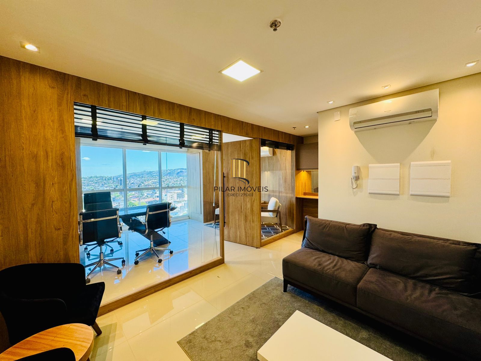 Conjunto/Sala MOBILIADA para Venda - 35m², 0 dormitórios, 1 vaga - Petrópolis