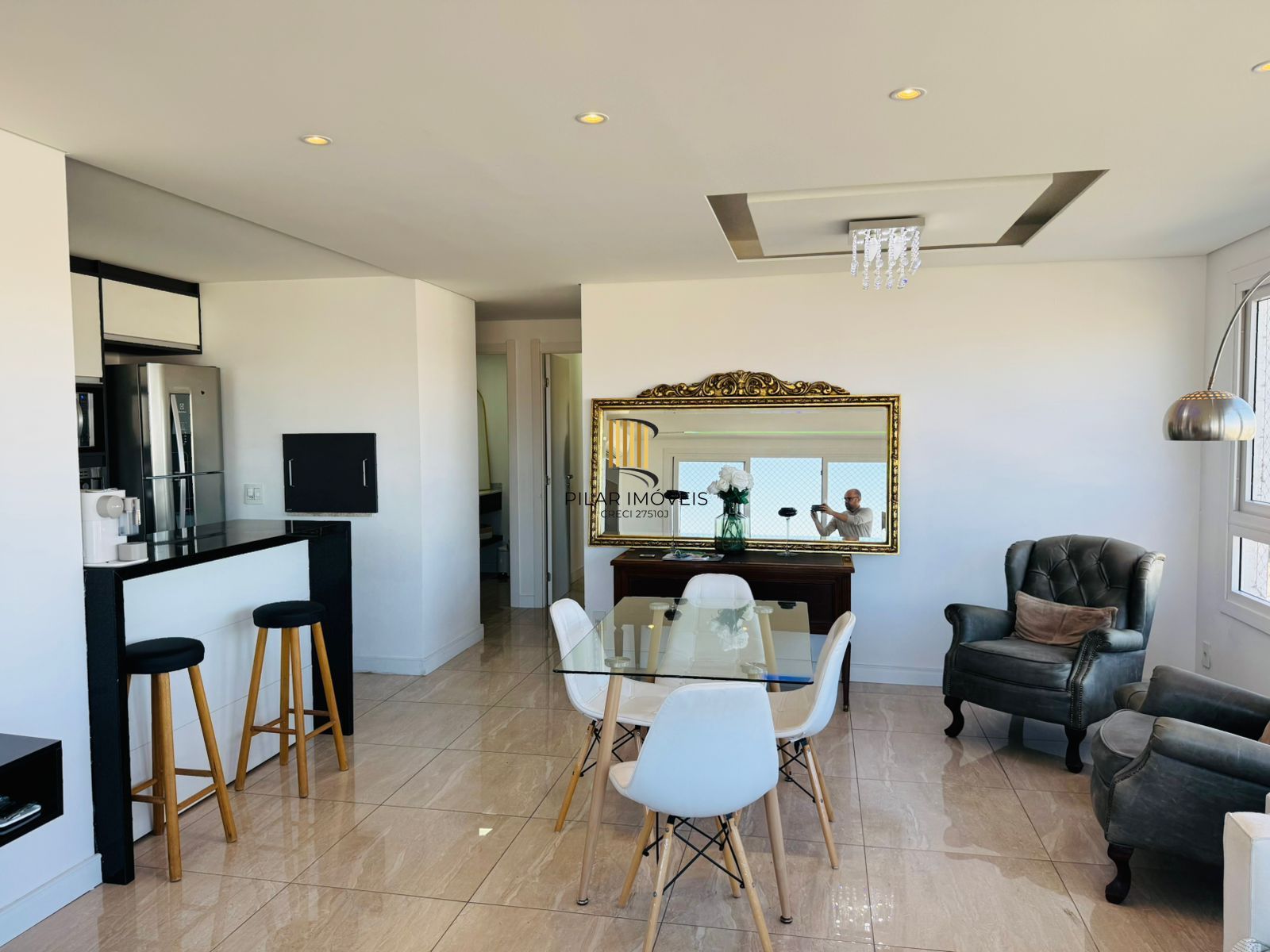 3 dormitórios, andar alto, mobiliado com lazer completo!