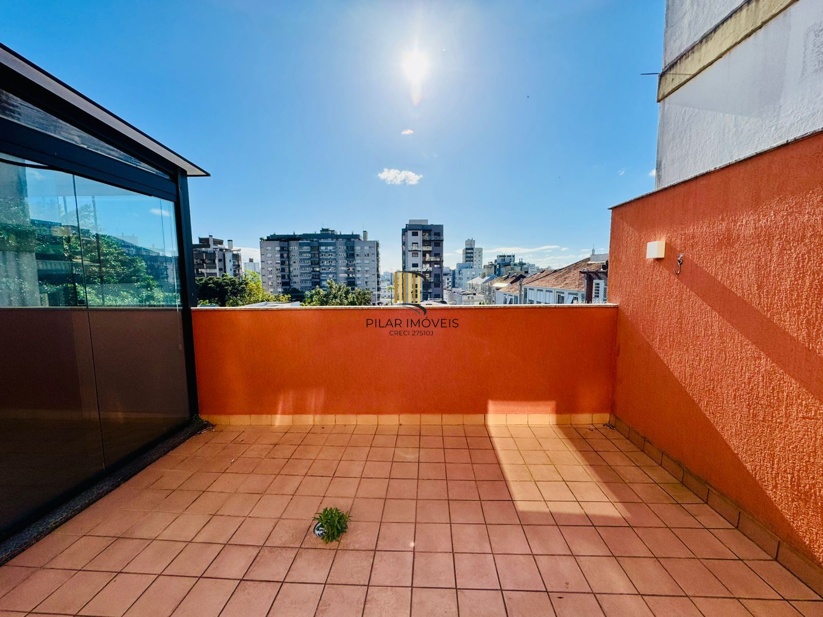 Apartamento Garden à Venda no Petrópolis – 2 Dormitórios, Suíte e 2 Vagas | Porto Alegre