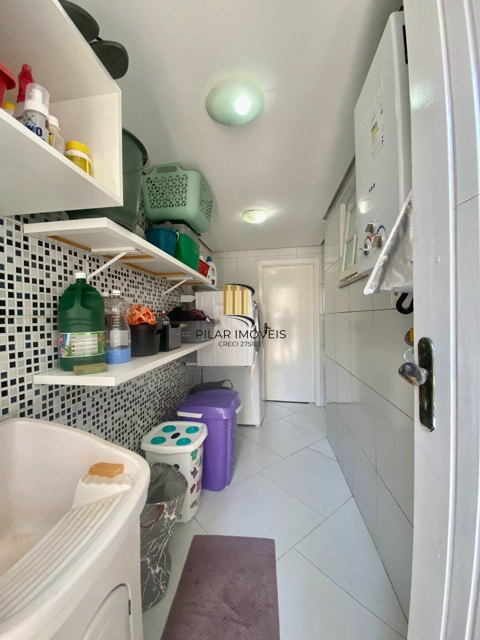 Casa 3 dormitórios no bairro Passo da Areia