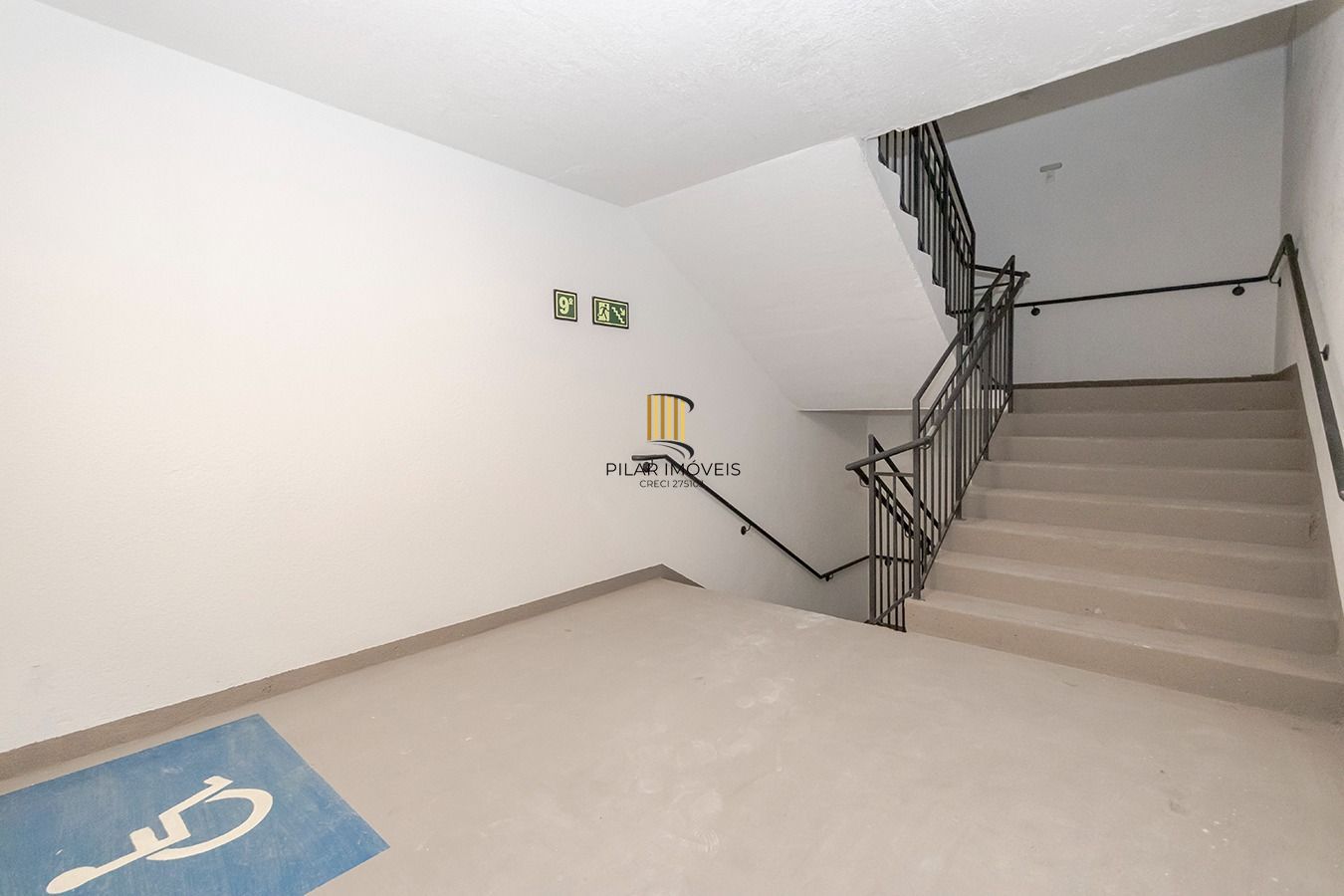 Stúdio mobilado e decorado pronto para mudar