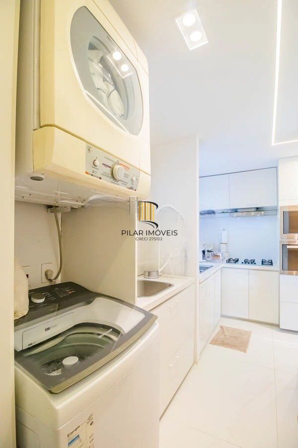 Apartamento para Venda - 98m², 3 dormitórios, sendo 1 suites, 2 vagas - Petrópolis