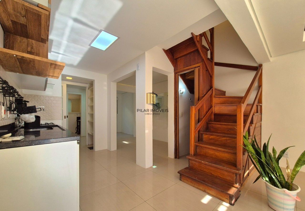 Elegância e Conforto em Cada Detalhe: Sobrado Premium na Zona Norte de Porto Alegre