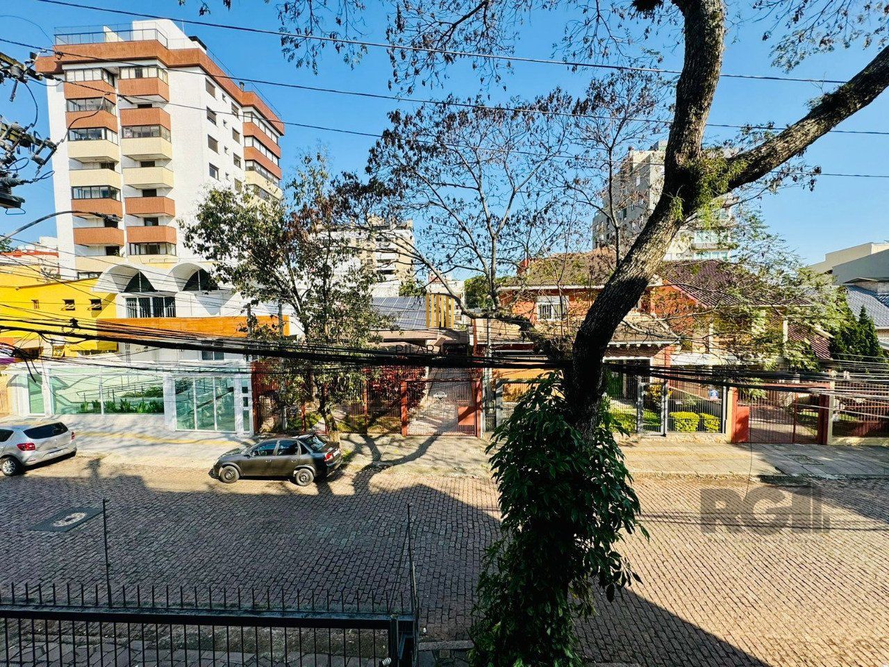 Apartamento 3 dormitorios com duas vagas escrituradas