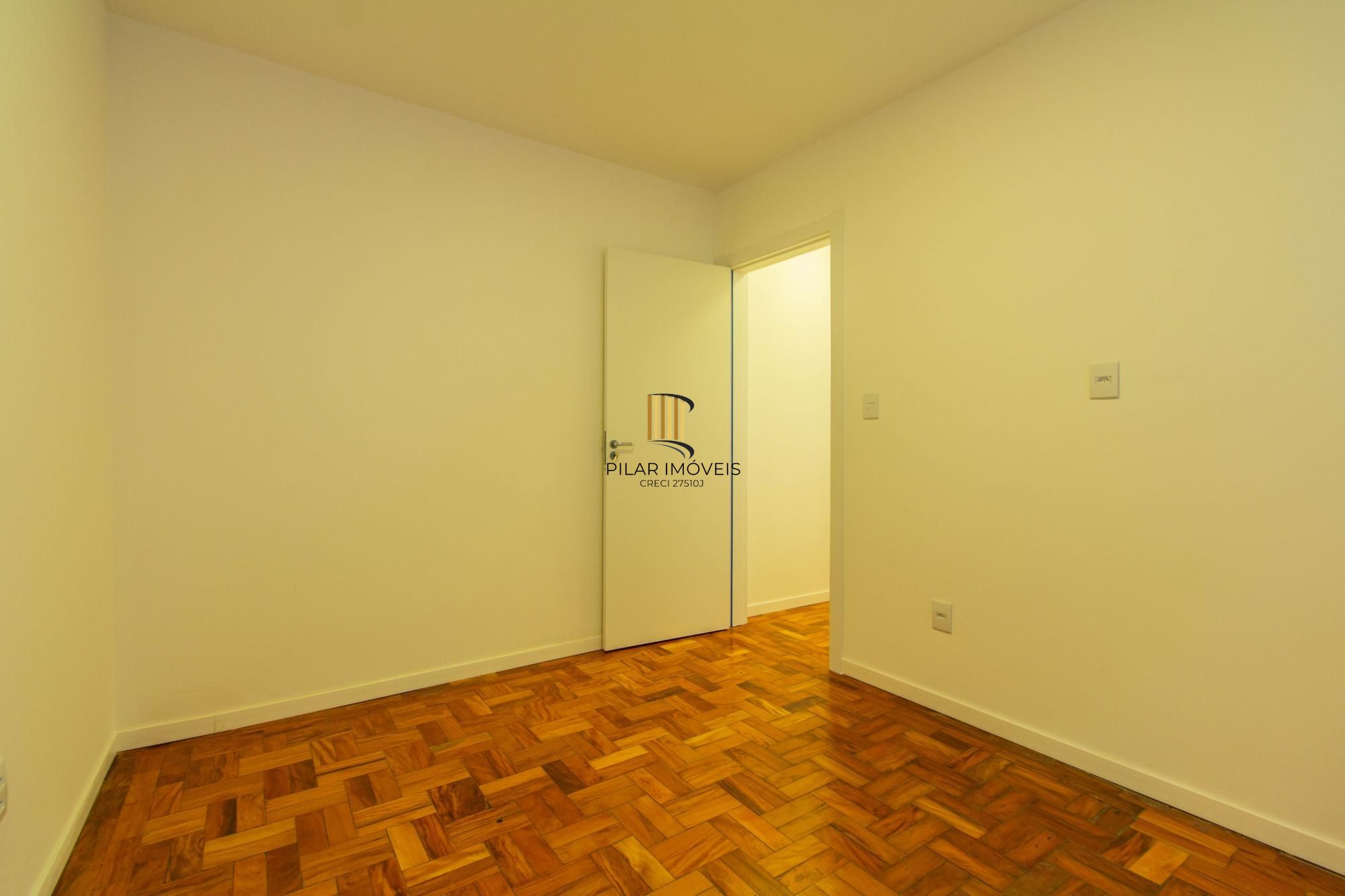 Apartamento Reformado e Semi Mobiliado no Bom Fim