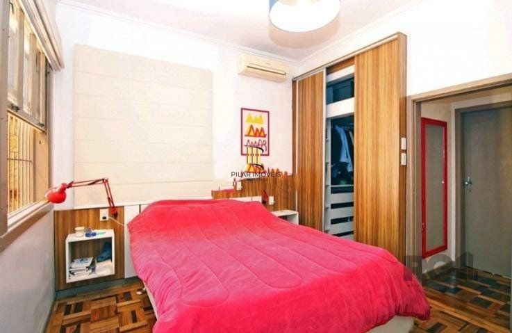 Apartamento Reformado com 3 Dormitórios e 3 Vagas no Petrópolis