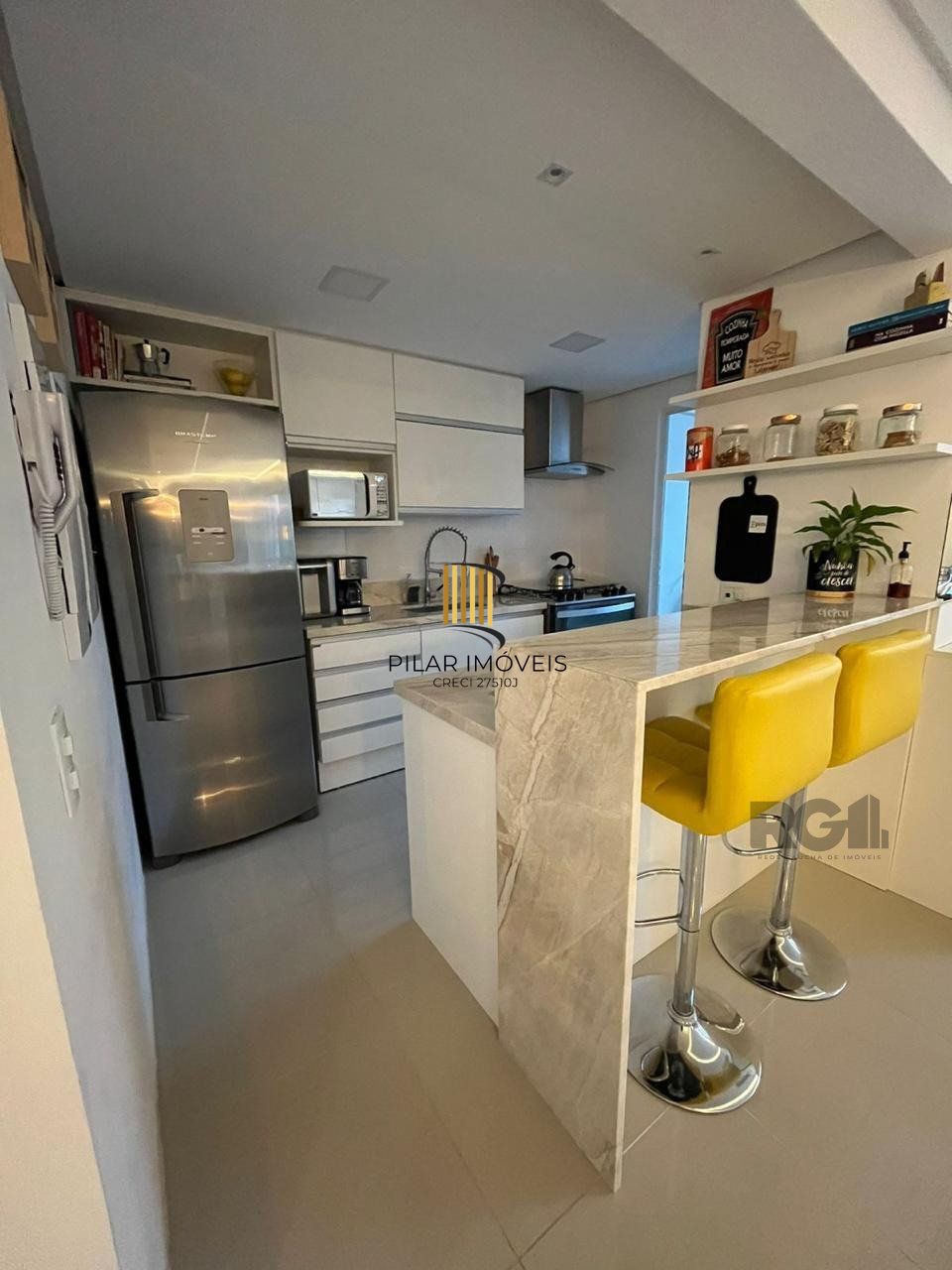 Excelente Apto C/3 Dorm. mais Suite  B. Petrópolis