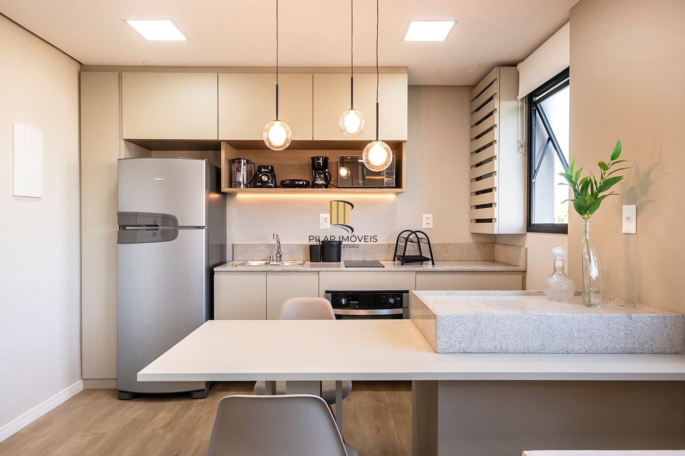 Apartamento decorado e equipado