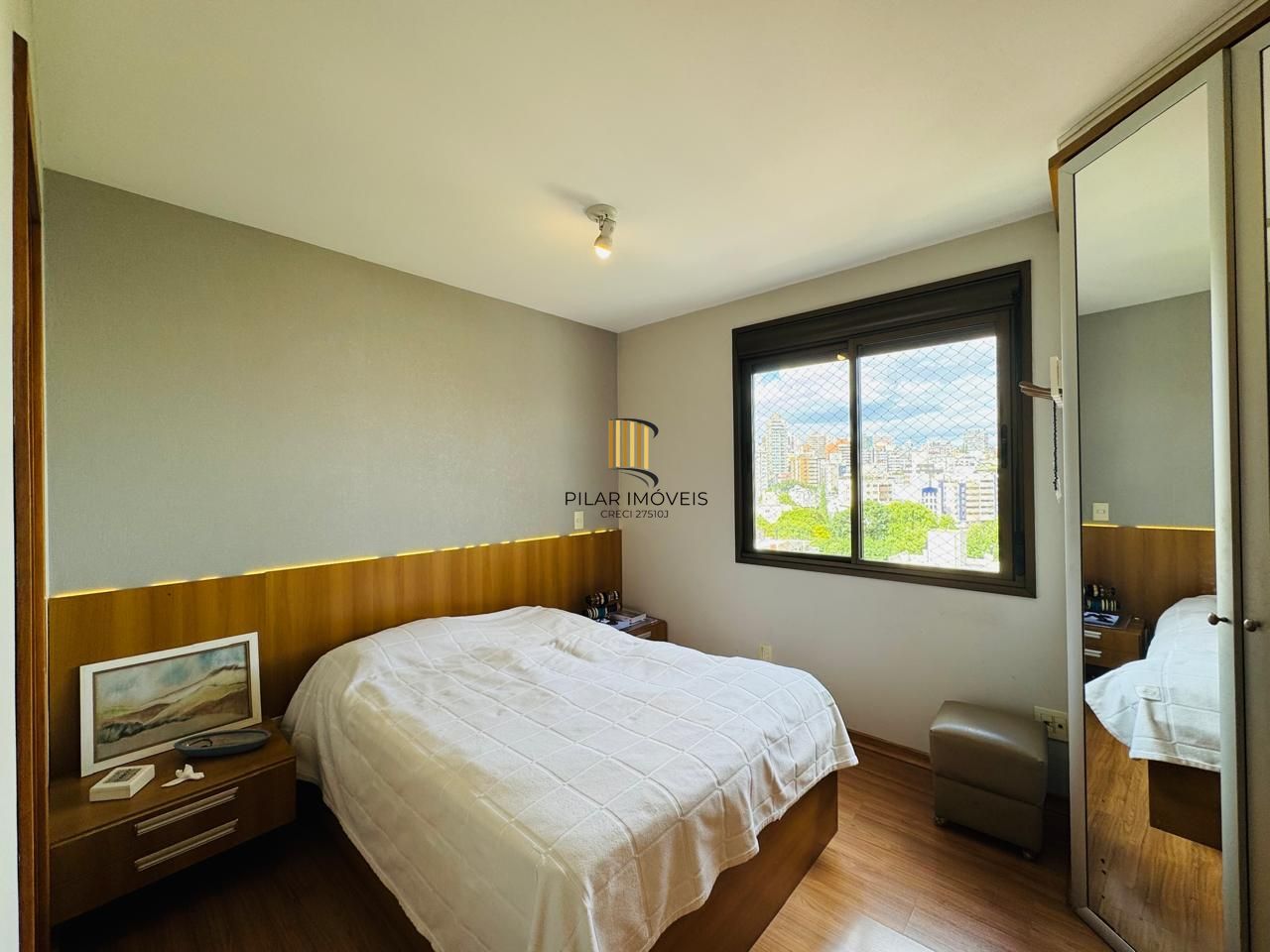 Apartamento 3 dormitórios, 3 banheiros e 2 vagas no Petrópolis