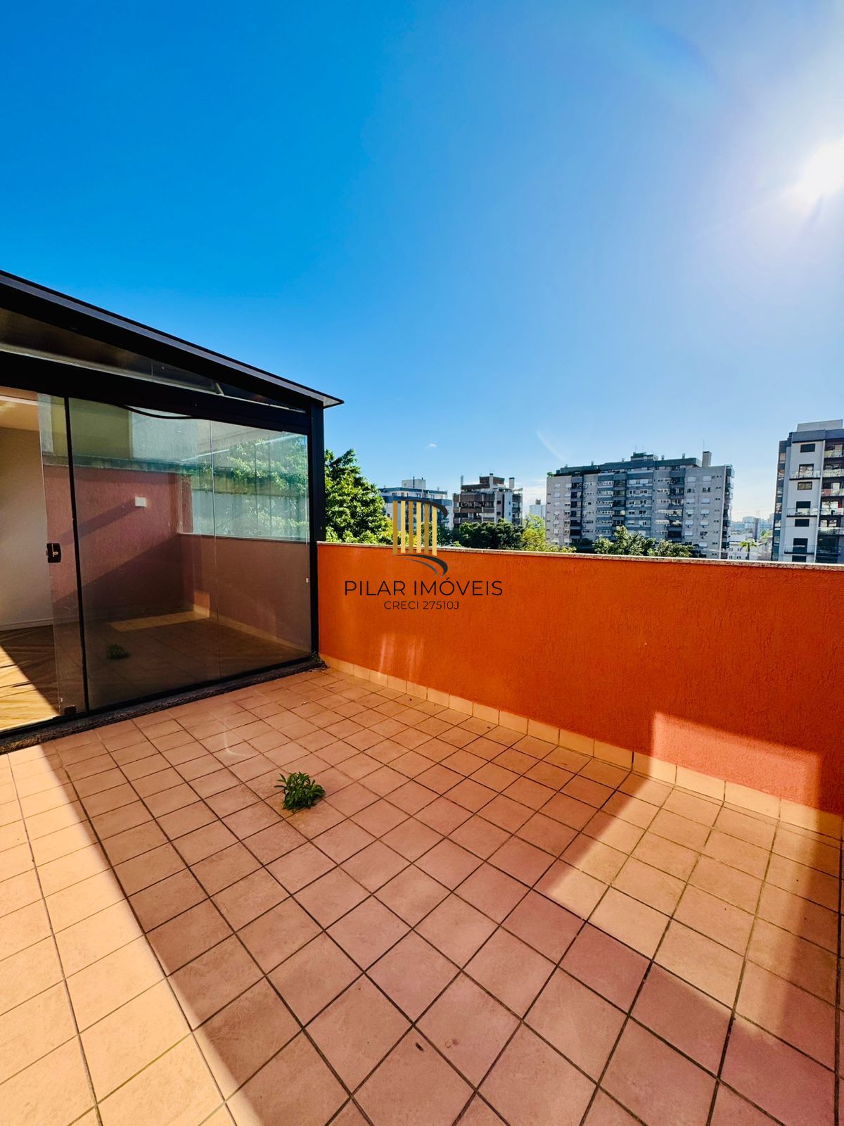 Apartamento Garden à Venda no Petrópolis – 2 Dormitórios, Suíte e 2 Vagas | Porto Alegre