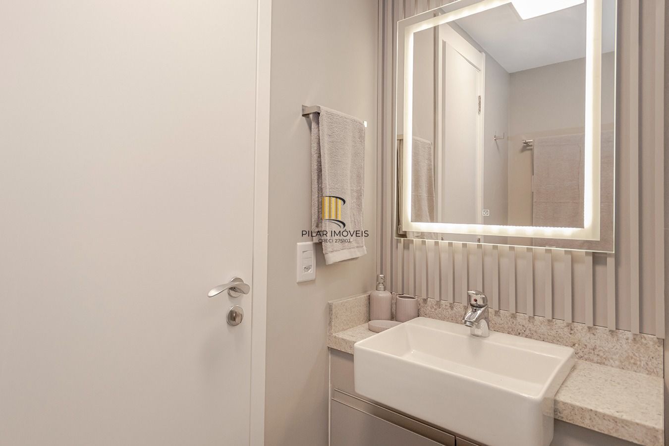 Stúdio mobilado e decorado pronto para mudar