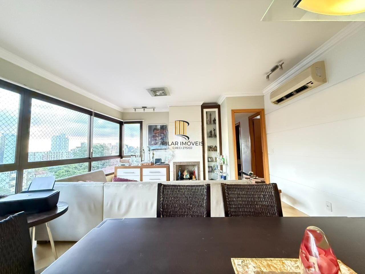 Apartamento Impecável com Vista Panorâmica, 2 Suítes e Living Ampliado