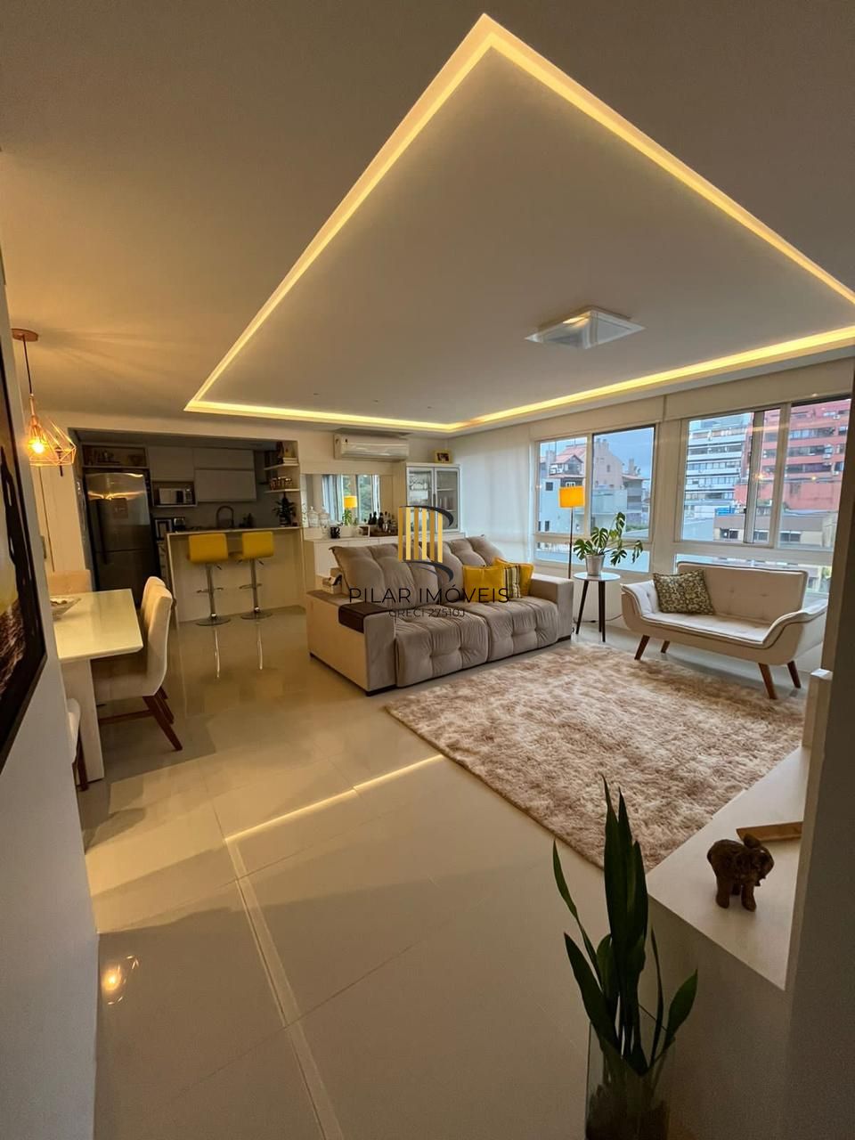 Apartamento com 90m², 2 dorm,  com vaga para 02  carros no Petrópolis.