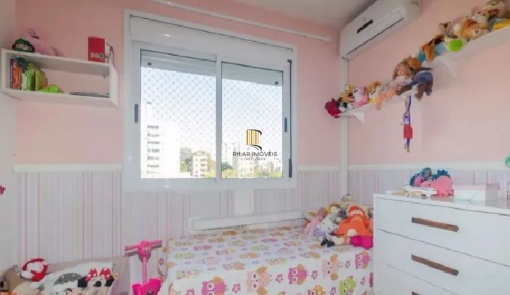 2 Dorm c/ Suíte, elevador e 2 Vagas Lado a Lado – 75m2 no Jardim Botânico