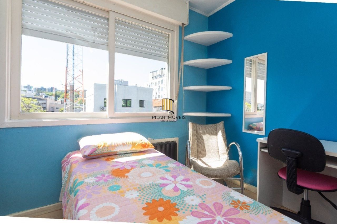 Amplo Apartamento de 3 Dormitórios com Churrasqueira no Bairro Floresta