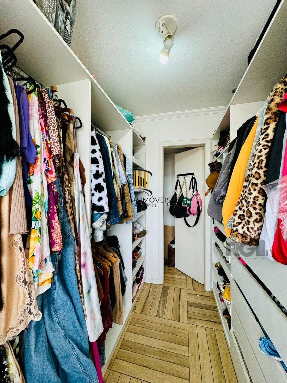 Apartamento 2 dormitórios no bairro Farroupilha
