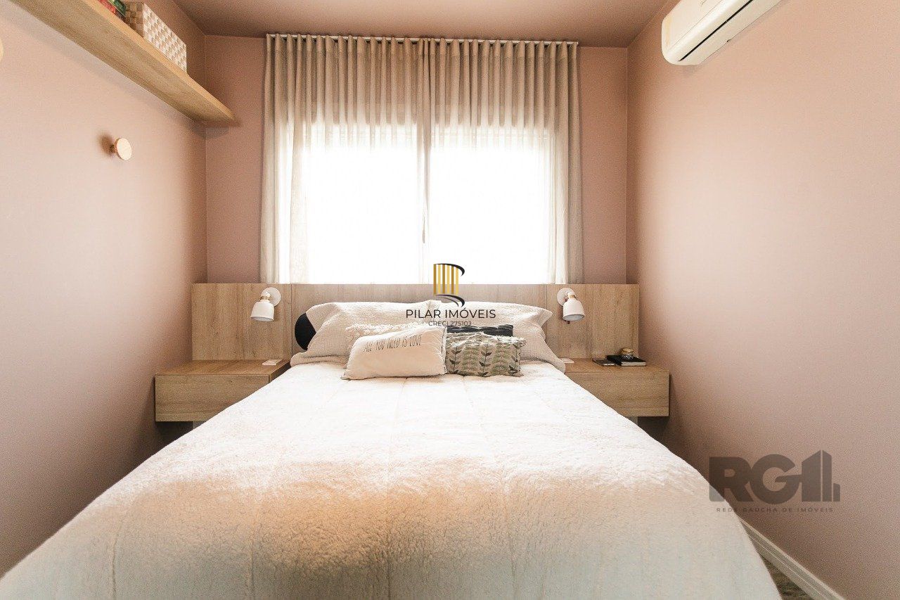 Apartamento de 2 dormitórios, com lareira e churrasqueira no bairro Petrópolis
