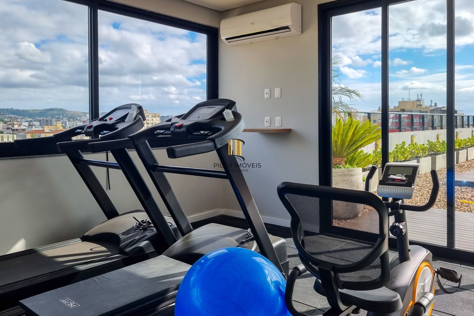 Apartamento decorado e equipado