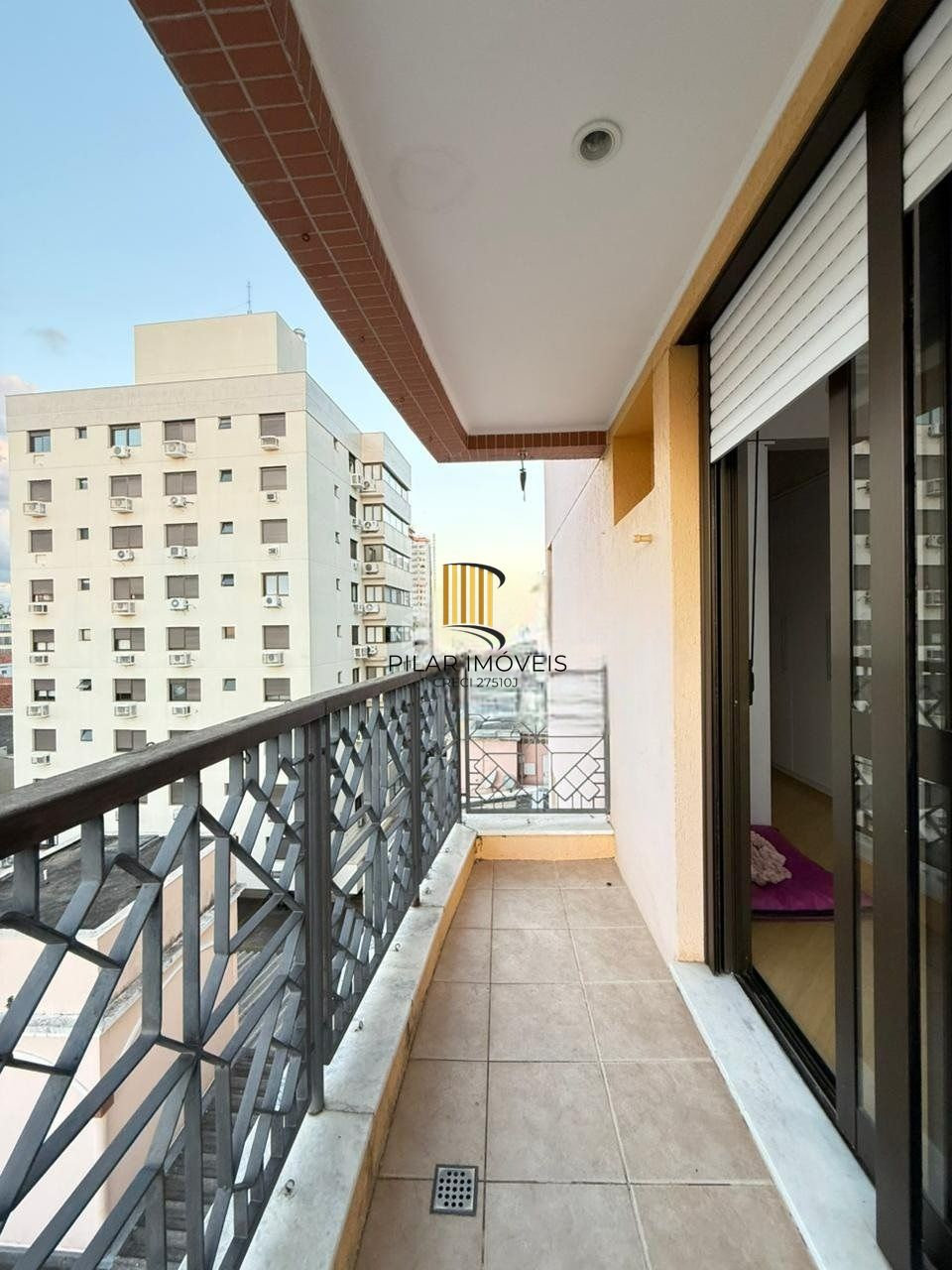 Apartamento Impecável com Vista Panorâmica, 2 Suítes e Living Ampliado