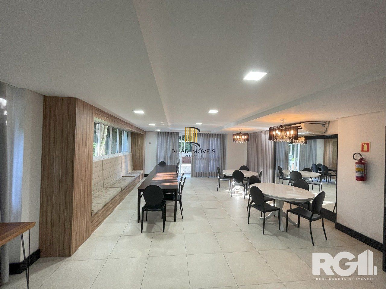 Apartamento com 90m², 2 dorm,  com vaga para 02  carros no Petrópolis.