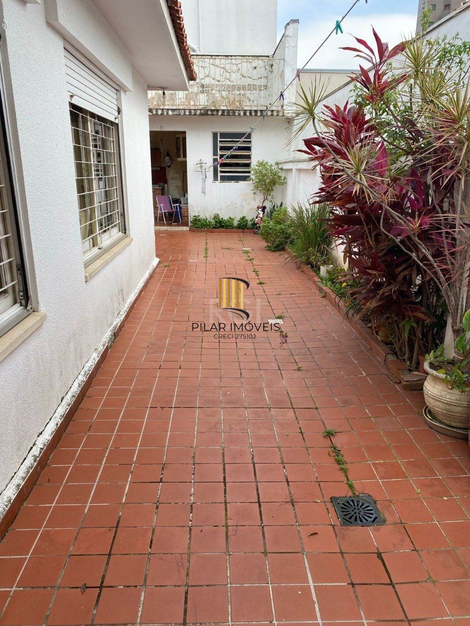 Casa para Venda - 330m², 4 dormitórios, sendo 2 suites, 5 vagas - Jardim Itu