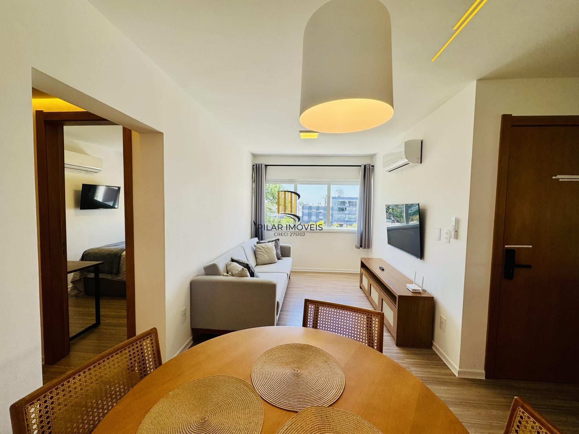 Pronto para Morar! 2 Dormitórios Mobiliado, 2 vagas de garagem