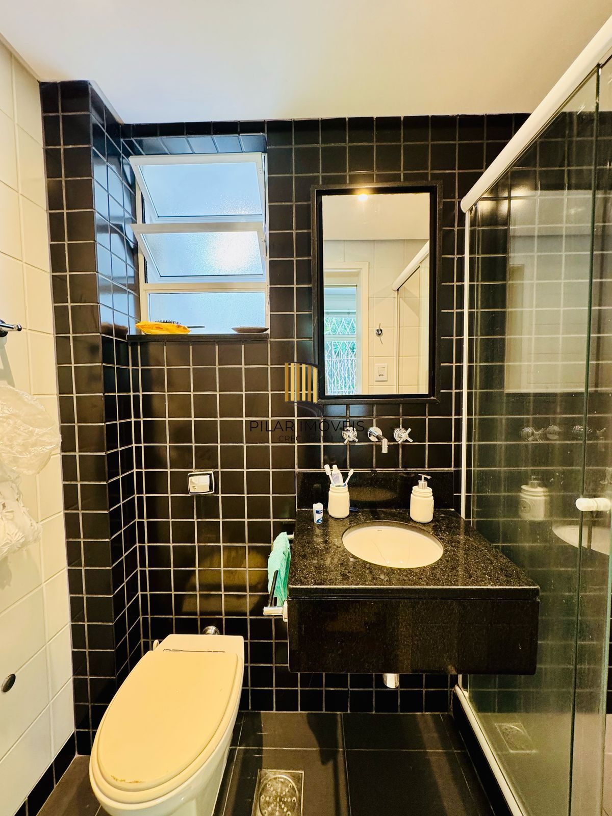 Excelente Apartemento 2 dorm com duas suites e lavabo