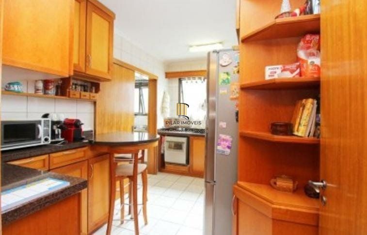 Apartamento 3 dormitórios no bairro Menino Deus