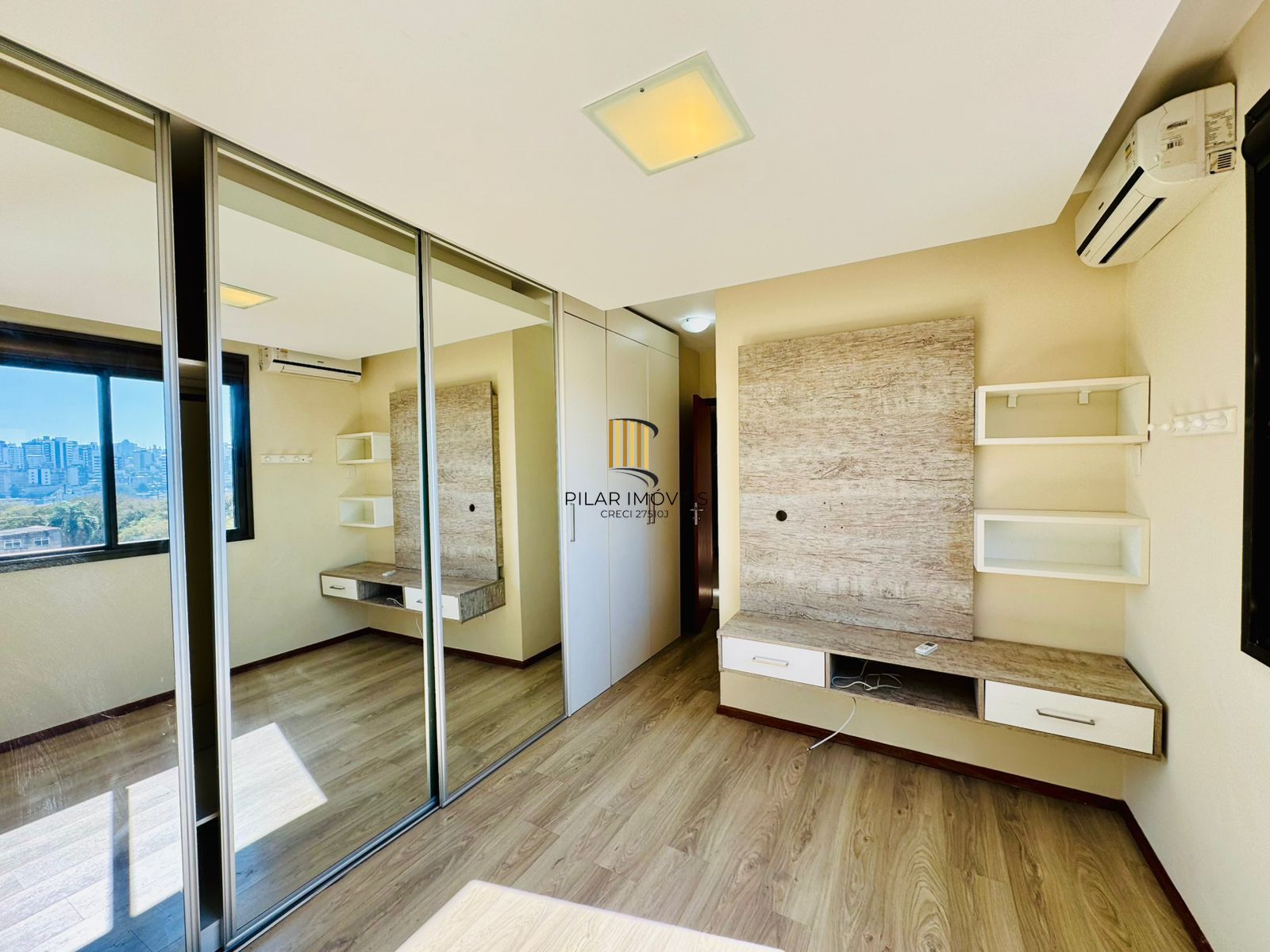 Apartamento 2 dormitórios no bairro Partenon