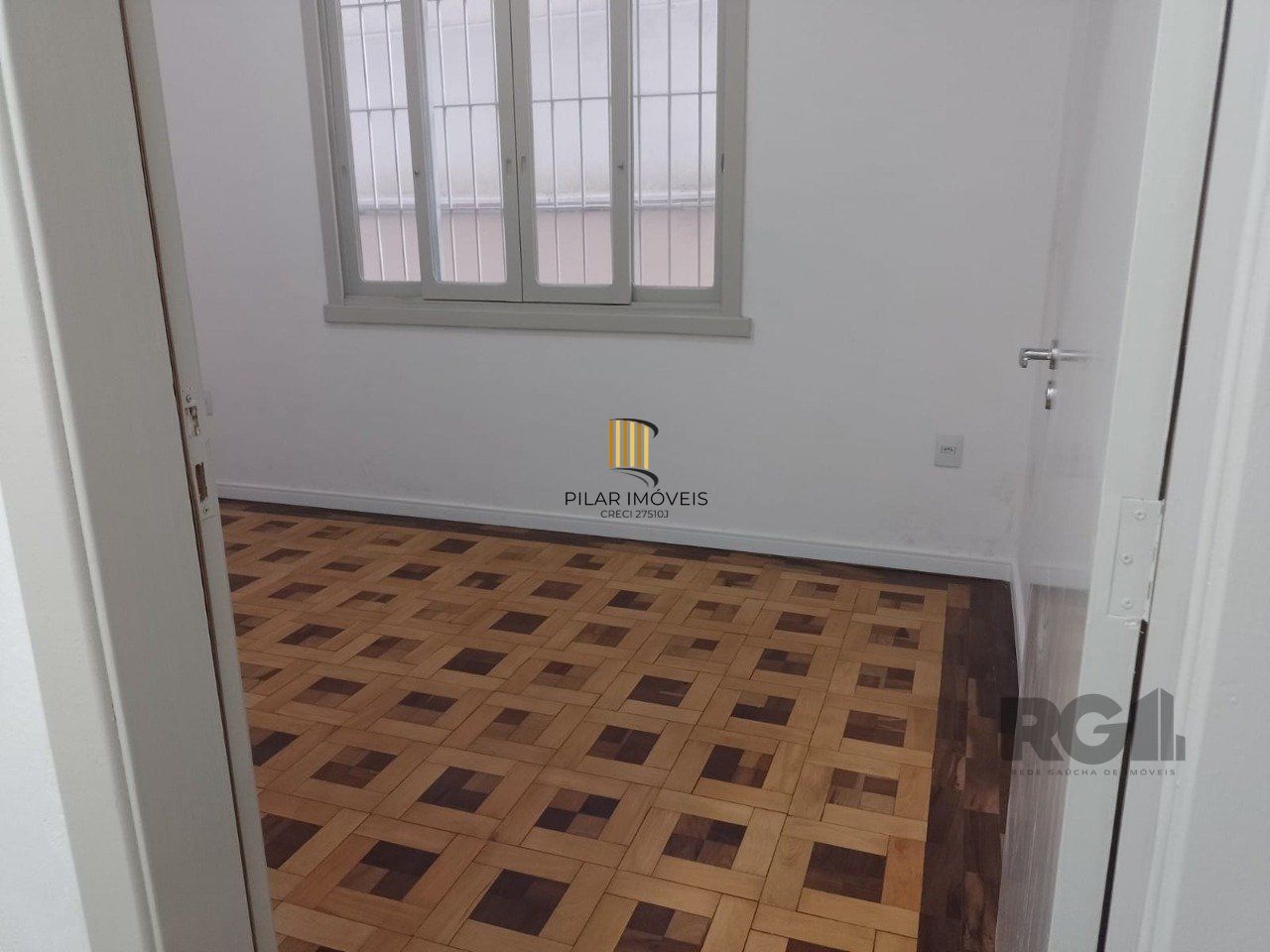 Apartamento 2 dormitórios no bairro Floresta