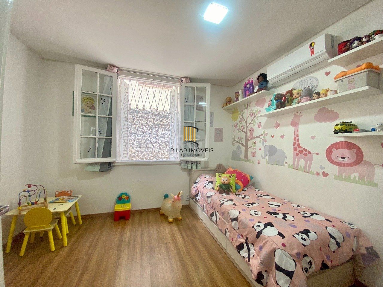 Casa 3 dormitórios no bairro Passo da Areia