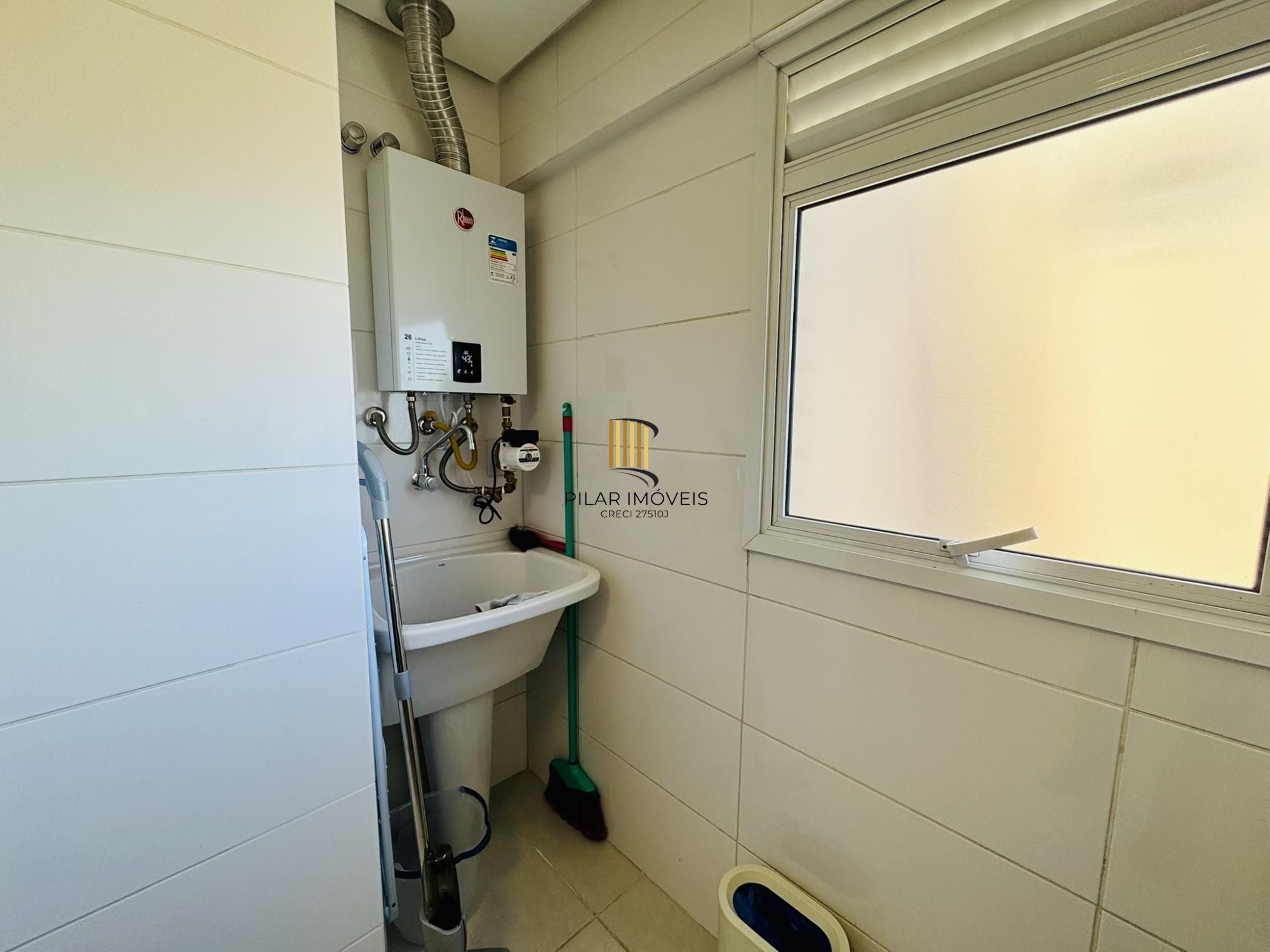 Pronto para Morar! 2 Dormitórios Mobiliado, 2 vagas de garagem