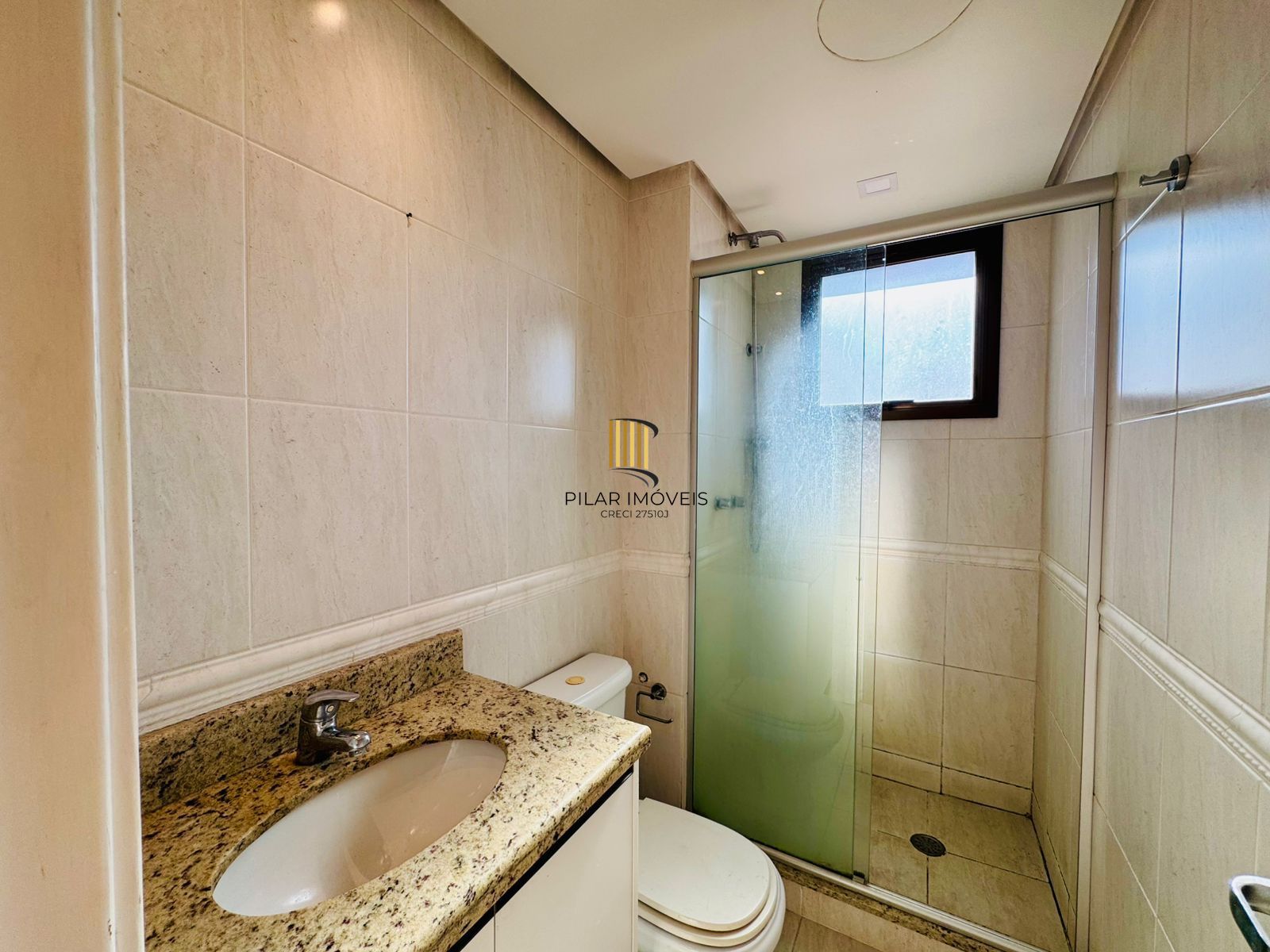 Apartamento Garden à Venda no Petrópolis – 2 Dormitórios, Suíte e 2 Vagas | Porto Alegre