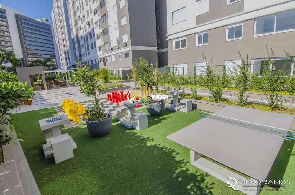 2 dormitórios, andar alto, mobiliado com lazer completo!