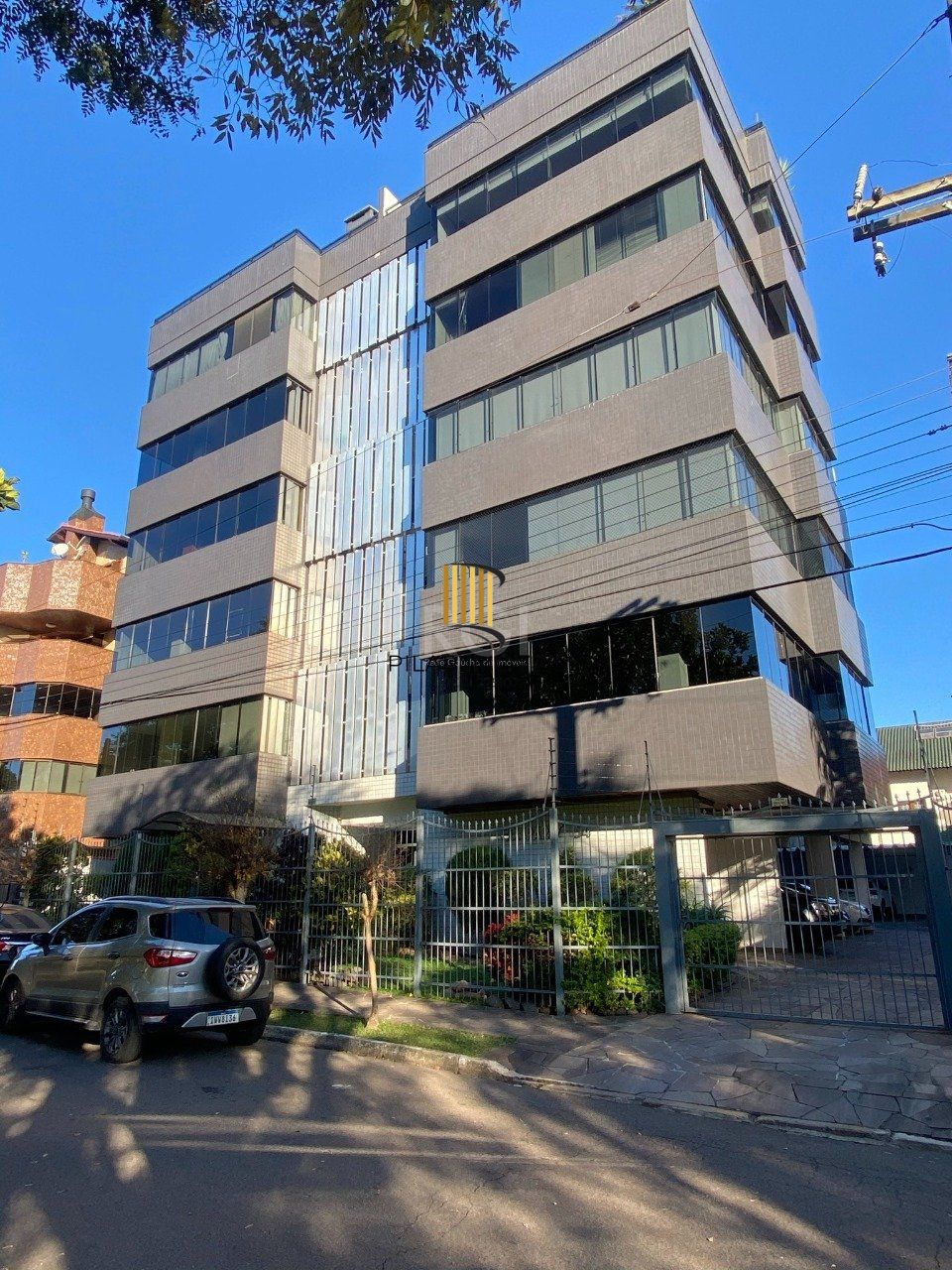 Cobertura para Venda - 278m², 3 dormitórios, sendo 1 suites, 3 vagas - Jardim Itu