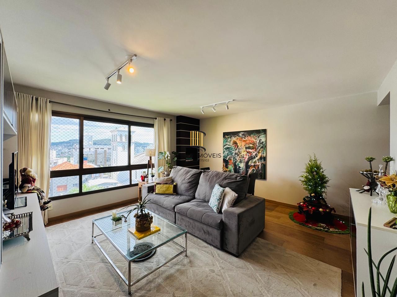 Apartamento 3 dormitórios, 3 banheiros e 2 vagas no Petrópolis