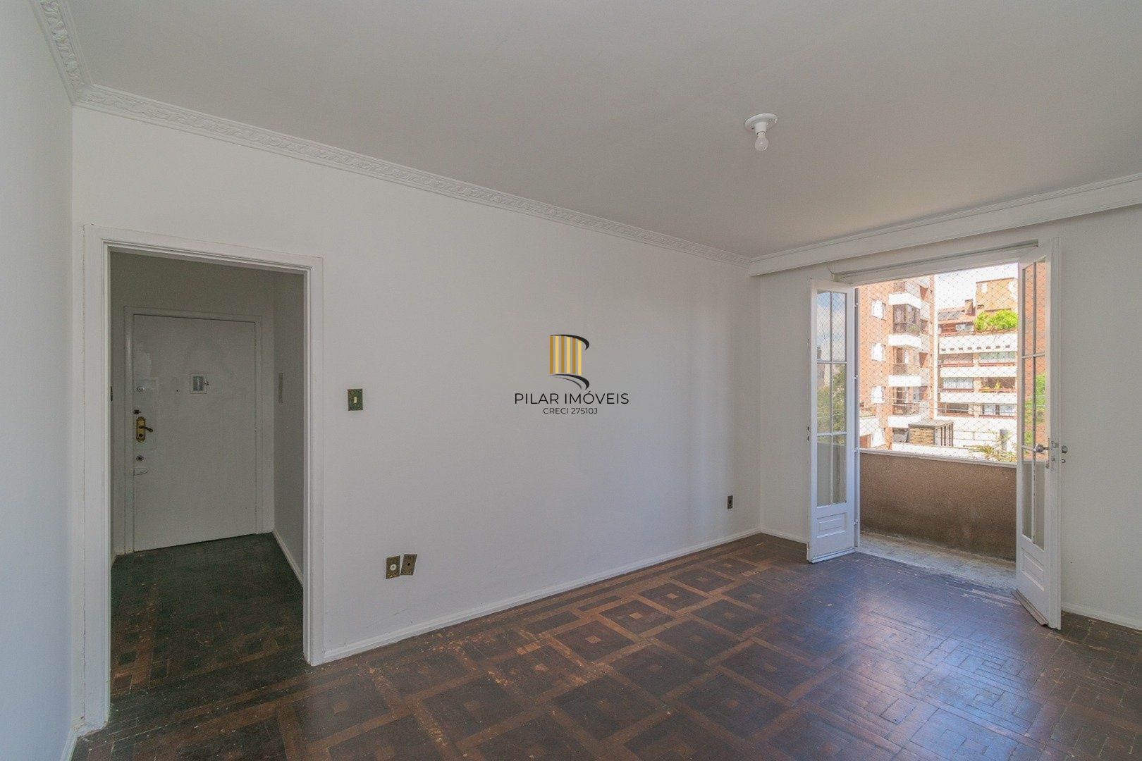 Apartamento Amplo de Esquina com 93m² no Bairro Petrópolis