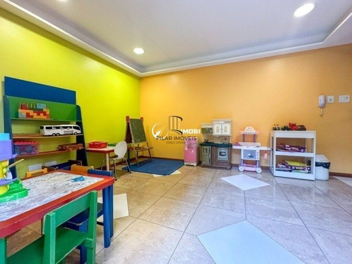 Apartamento Impecável com Vista Panorâmica, 2 Suítes e Living Ampliado