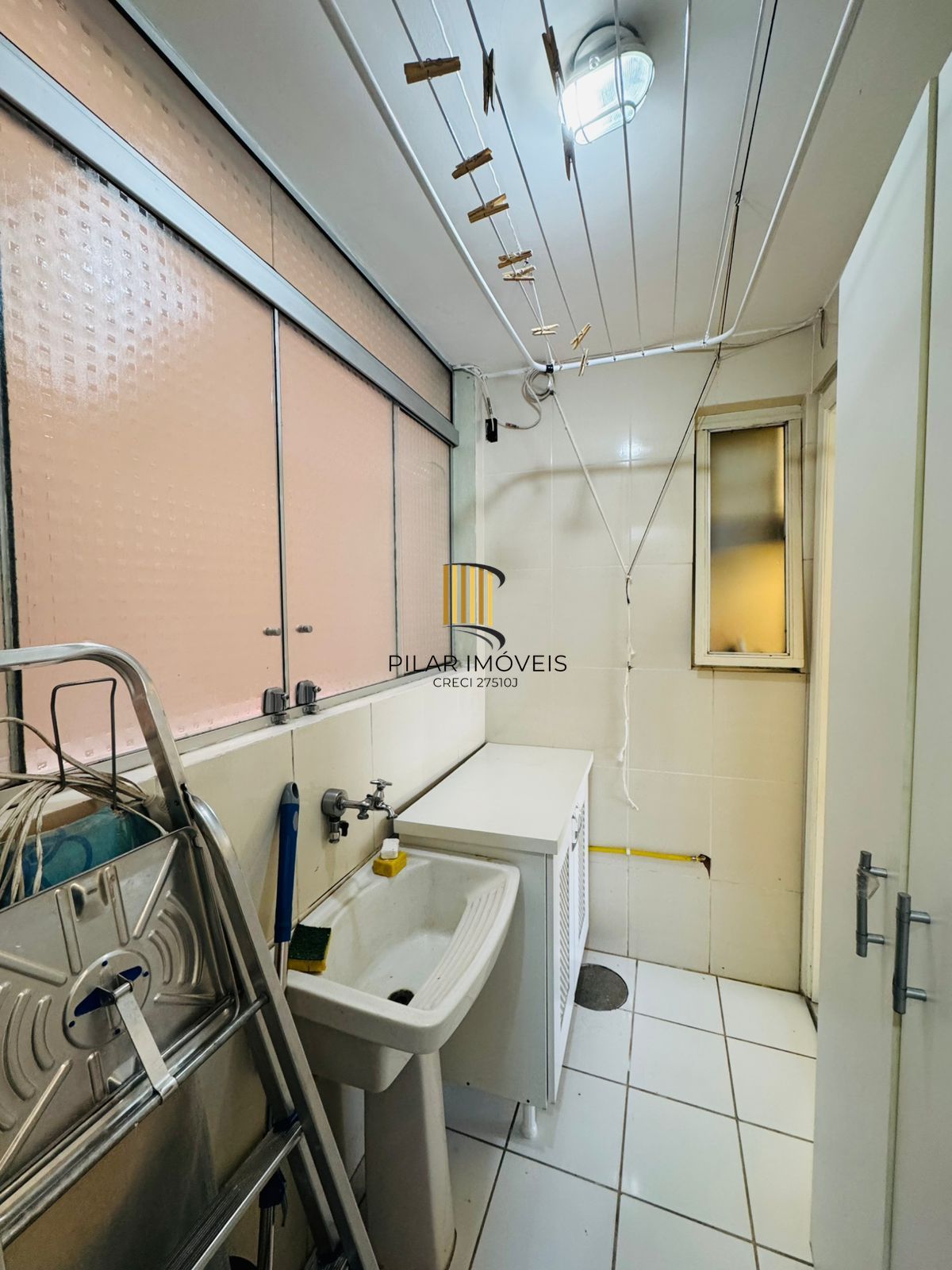 Apartamento 3 dormitórios com suíte e vaga coberta