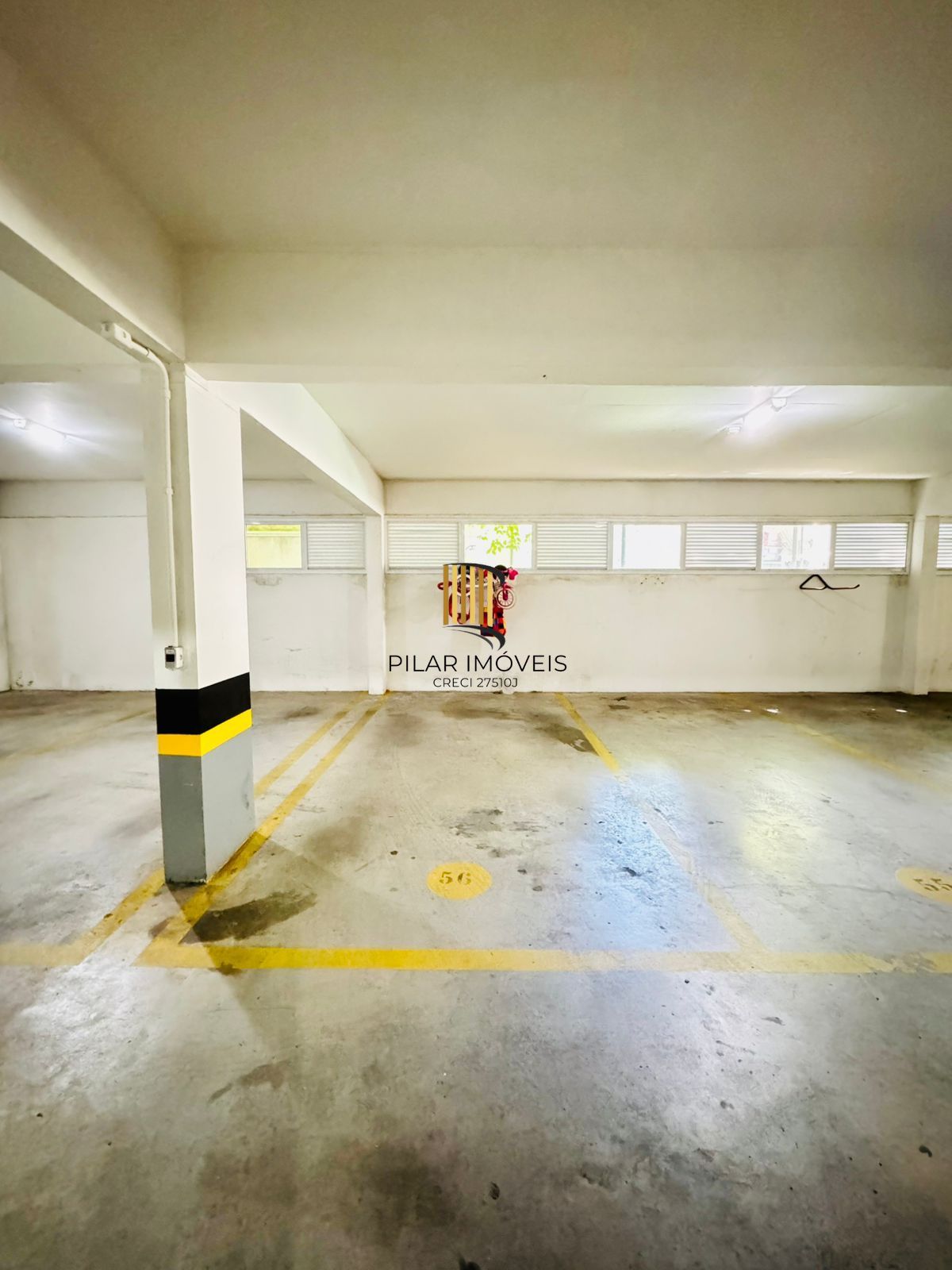 Dois dormitórios com suite e vaga coberta